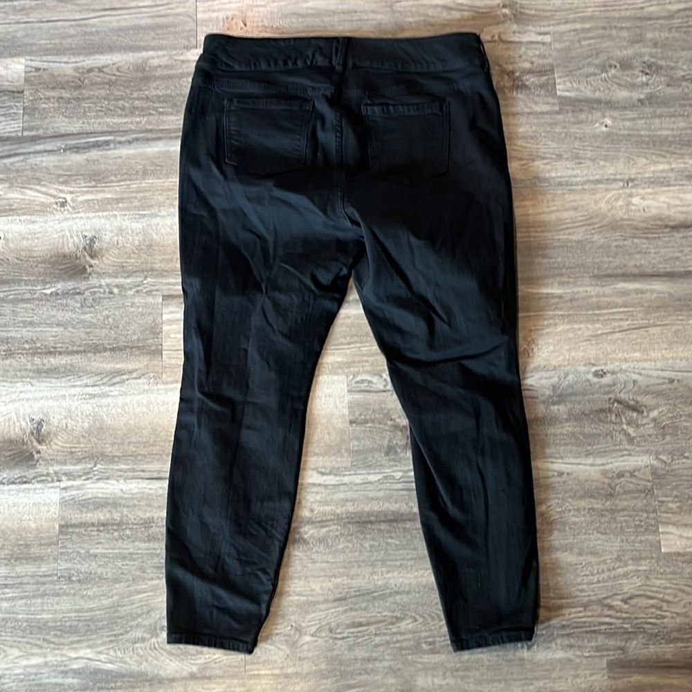 Torrid Black Distressed Skinny Jeans - Picture 3 of 6